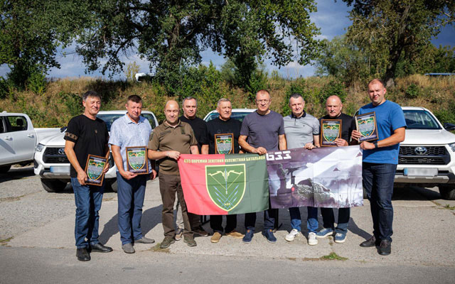 ЗСУ отримали 5 пікапів для боротьби з безпілотниками (фото)