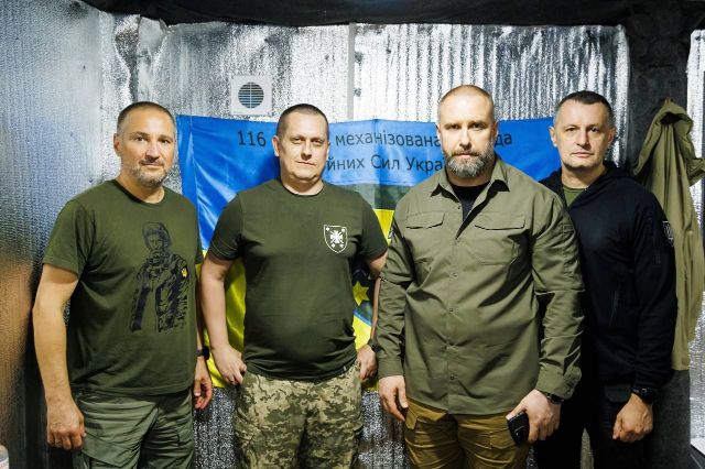 Синегубов и военные