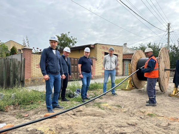 В Харькове заменяют старые кабельные линии на современные