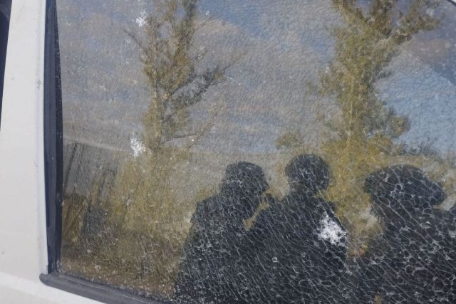 Разбитое стекло автомобиля