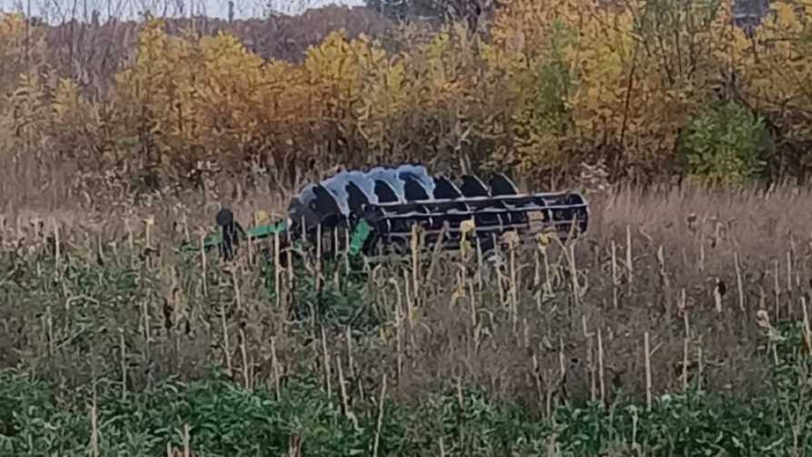 В Харьковской области трактор задел бороной взрывное устройство