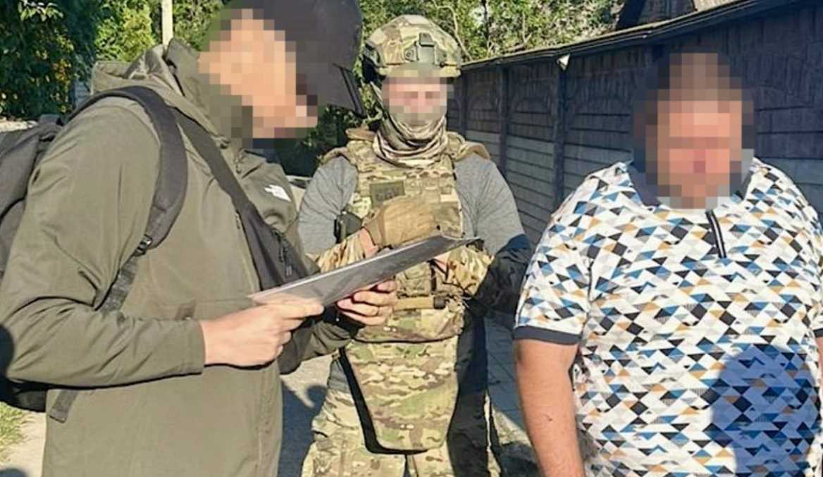Харьковские чиновники фиктивно устраивали на работу уклонистов