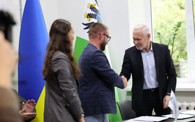 Мер Харкова підписав меморандум із 25 громадами