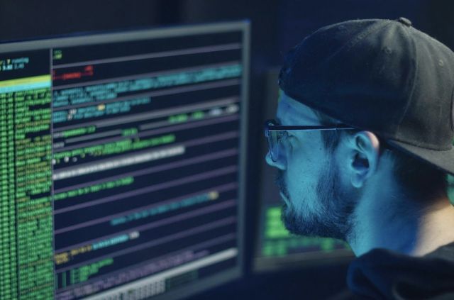 Чем отличается Frontend от Backend?