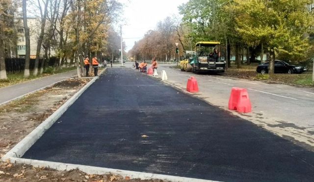 В Харькове возле больницы появилась парковка