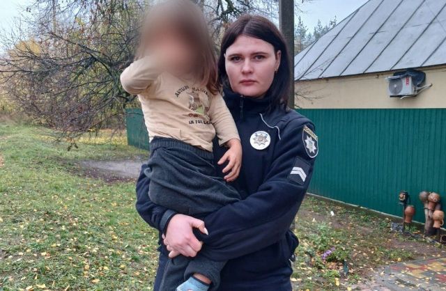 Бруд і антисанітарія: на Харківщині в матері забрали 4-річну доньку
