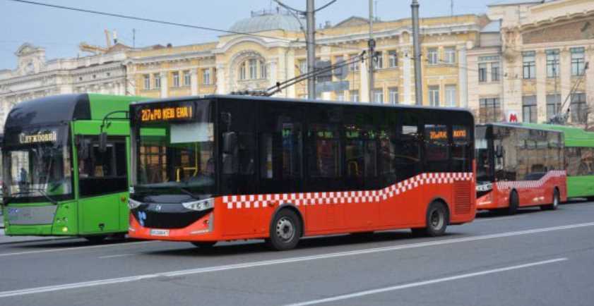 Відсьогодні до харківського кладовища ходитиме автобус