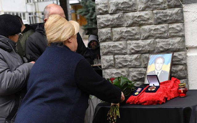 В харьковском лицее открыли мемориальную доску