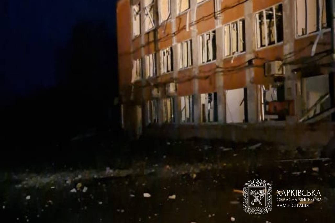 Авіабомби по Васищевому: пошкоджено склади, поранені 3 людей