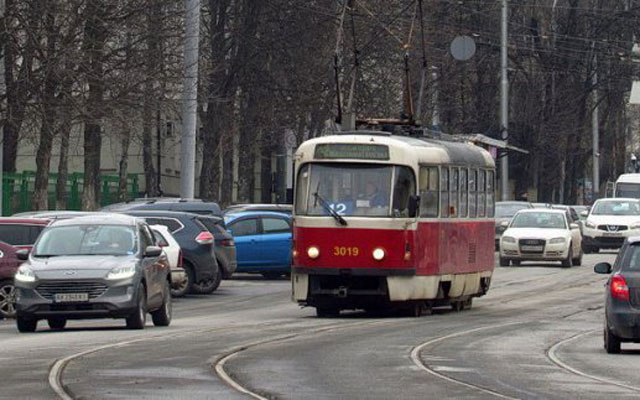 Трамвай №12 возвращается на маршрут