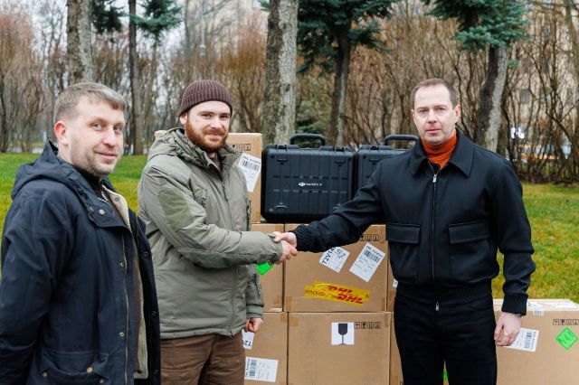 В Харьковской области военным передали 10 беспилотников (фото)