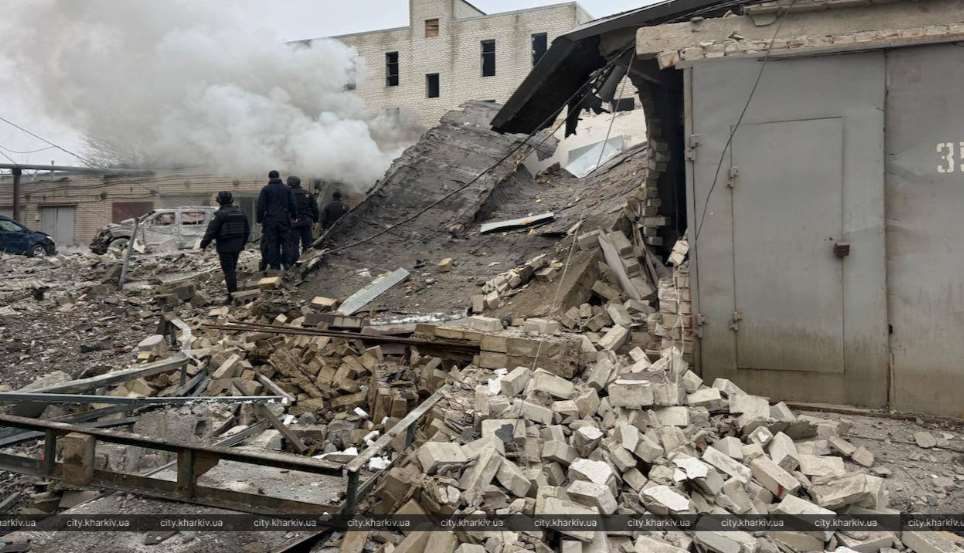 Под завалами сегодняшнего взрыва в Шевченковском районе может находиться 2 человека