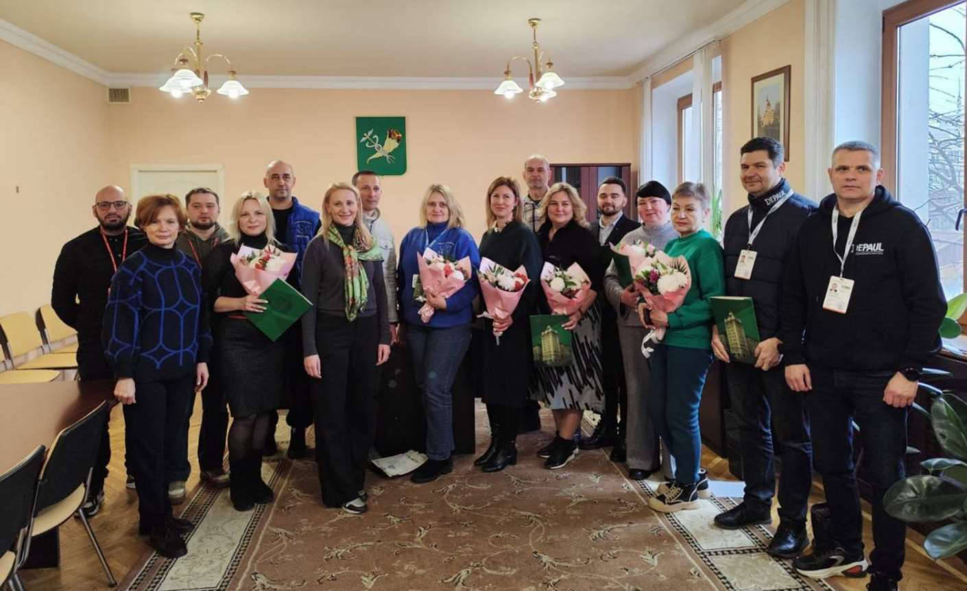 12 харківських волонтерів отримали нагороди