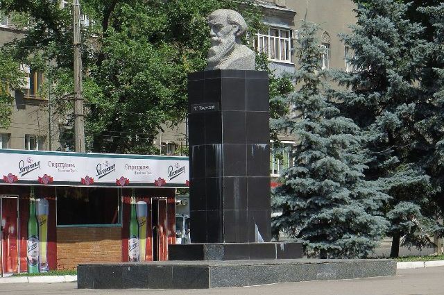 Институт нацпамяти рекомендовал снести памятник в Харькове