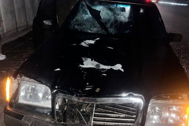 Автомобіль