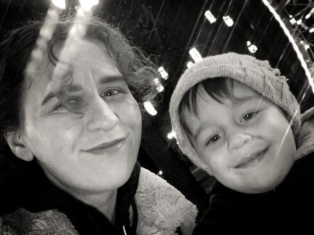 Повернулися в Харків із Польщі: що відомо про 22-річну дівчину та її сина, які загинули від вибуху 2 січня