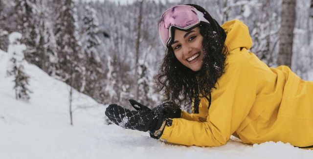 Почему руки мерзнут даже в теплых перчатках: скрытые враги тепла