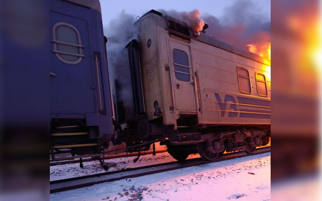 Під Барвінково дрон атакував пасажирський поїзд