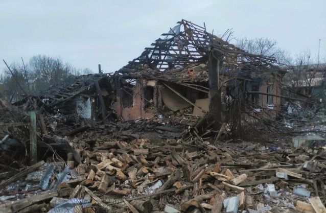 РФ сбросила 7 авиабомб на 2 села в Харьковской области: разрушено 65 домов (фото)