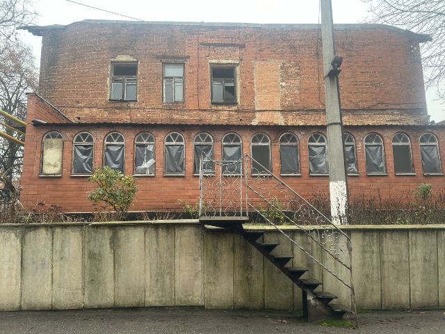 В Харькове выставили на продажу заводскую столовую