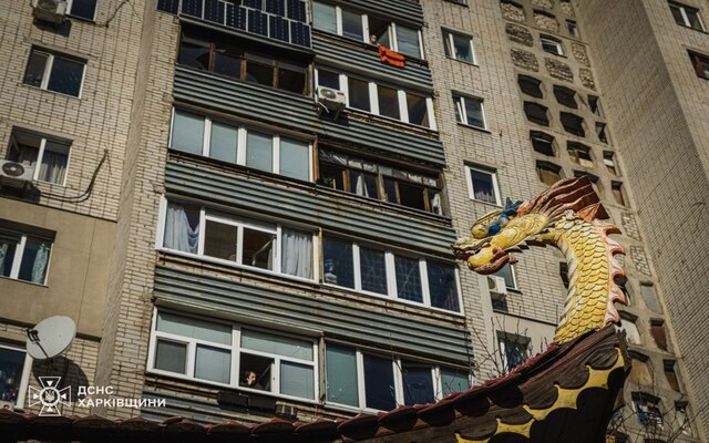 Прилет "Шахеда" возле известного харьковского ресторана: фото последствий