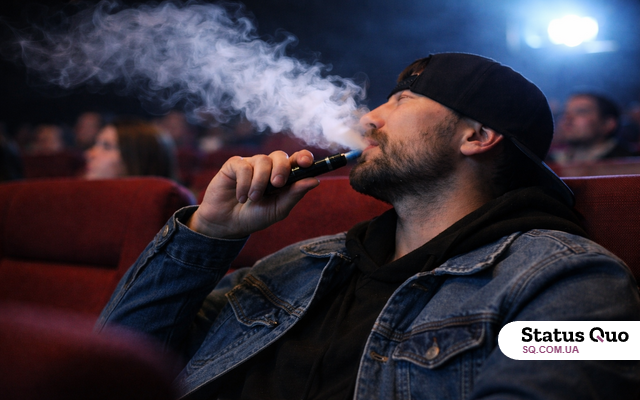 Харьковчанин пожаловался на то, что посетители кинотеатров курят прямо в зале