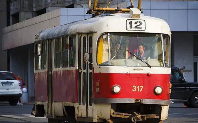 Трамваи №1, №12 и троллейбус №2 вернулись на основные маршруты в Харькове