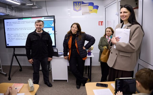 До харківської метрошколи приїхала представниця Генсека ООН (фото)