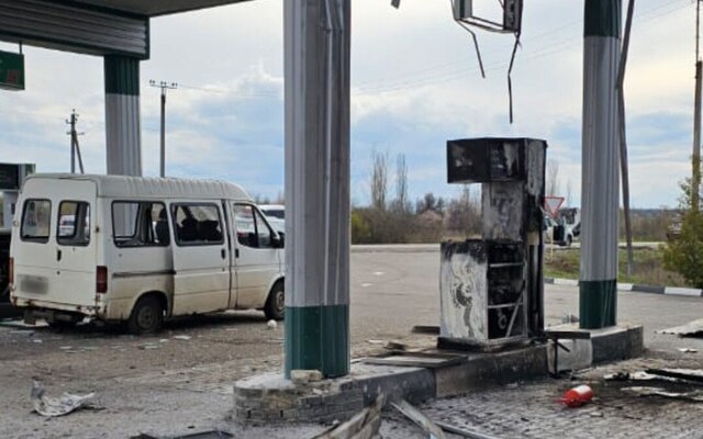 Россияне ударили по АЗС в Харьковской области (фото)