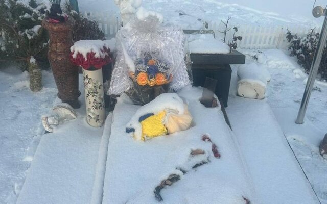 У Харківській області вчинили наругу над могилою солдата