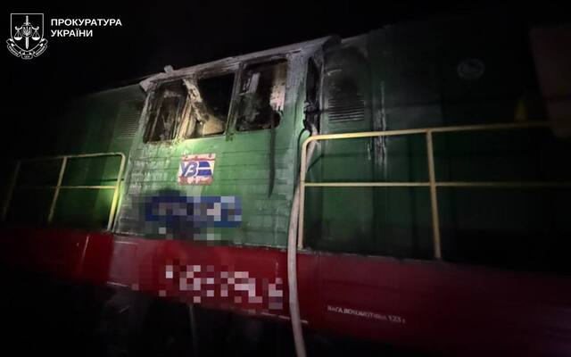 Підліток підпалив військову машину та локомотив у Харкові