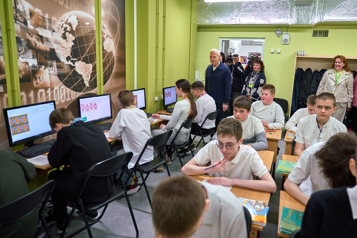 В Харькове открыли еще одну подземную школу (фото)