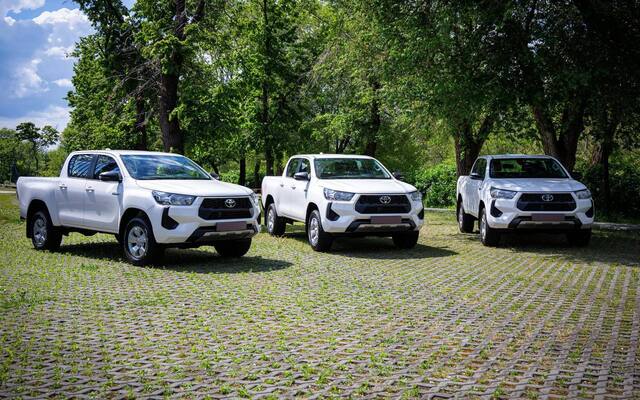 Воїнам-штурмовикам на Харківщині передали нові автомобілі