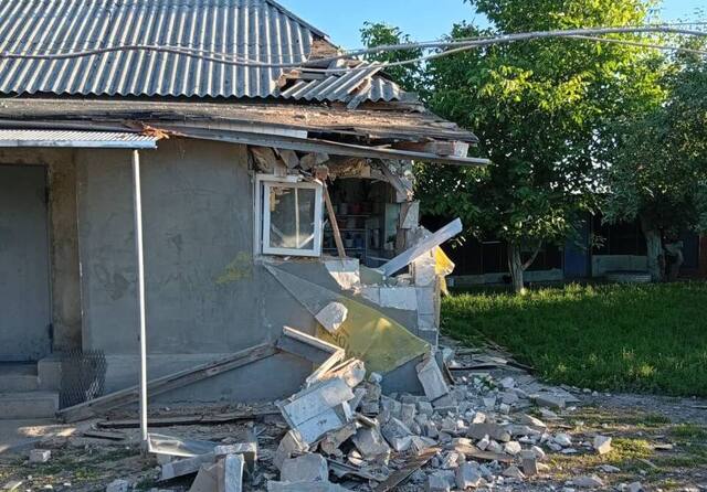 Возле Печенег российская ракета упала во двор дома и не взорвалась
