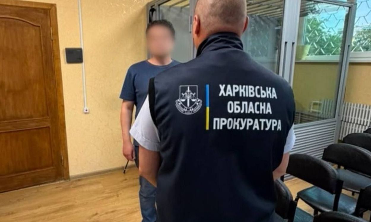 Подозреваемый и работник прокуратуры