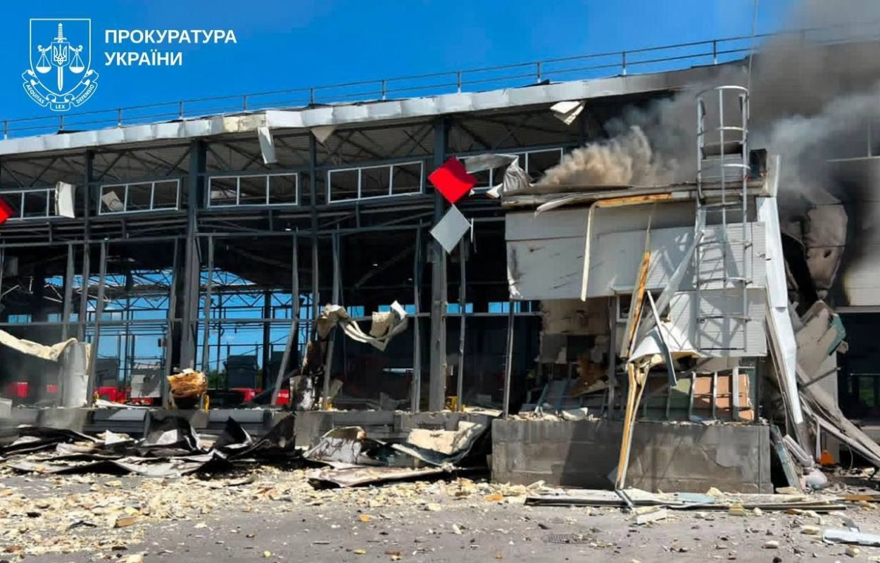 Удар по терминалу “Новой почты” 19 июля: что с посылками