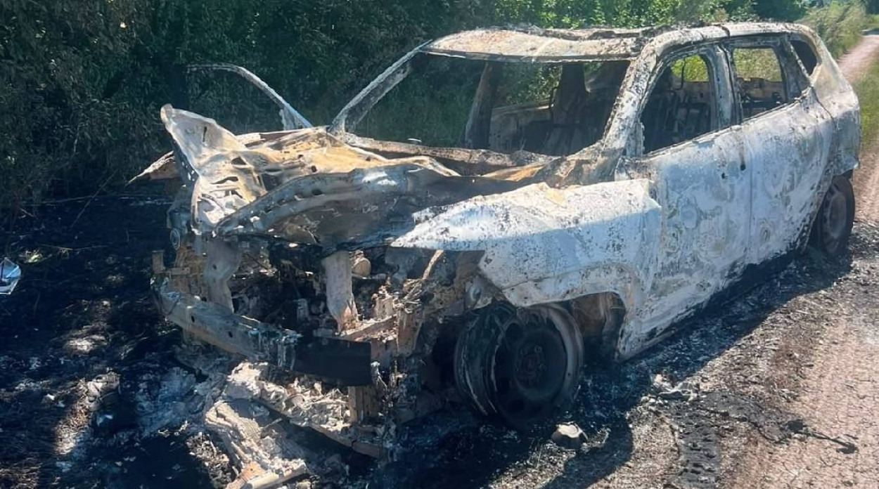 Росіяни вдарили по поліцейських машинах у Харківській області