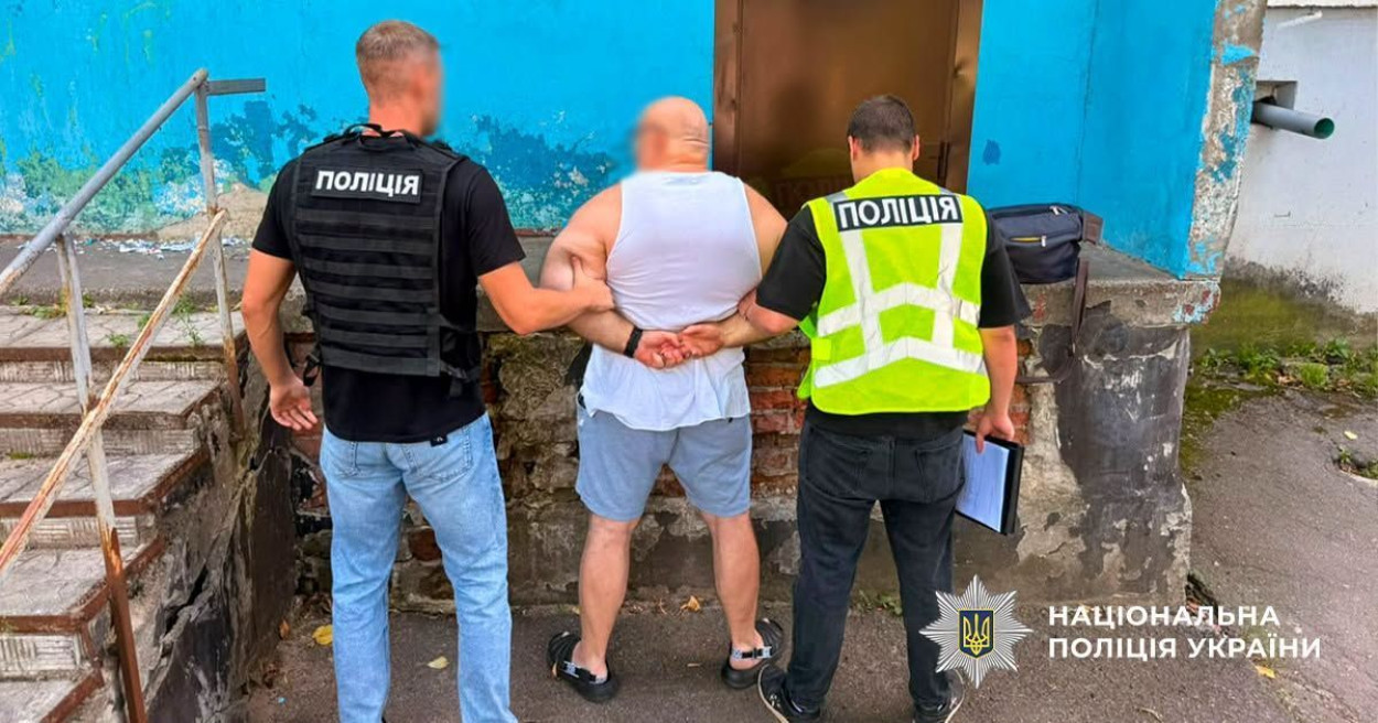 В Харькове псевдосотрудник ГСЧС за 100 тысяч гривен предлагал возможность избежать мобилизации