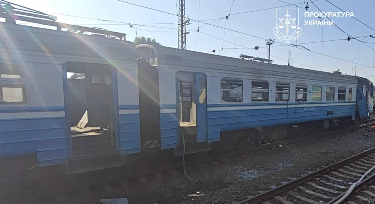 РФ массированно бьет по Лозовской громаде: за сутки - больше 20 ударов