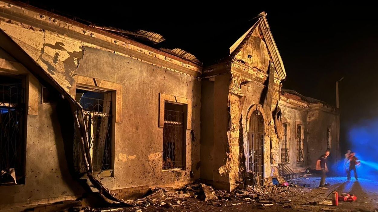Росіяни завдали ударів по Лозівській громаді: загинули люди