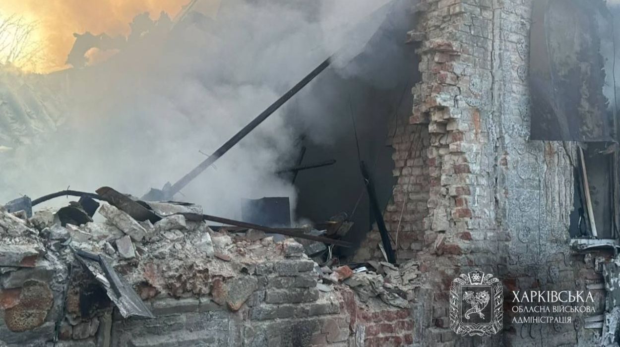 Россияне разрушили жилой дом в Харьковской области: погибла женщина