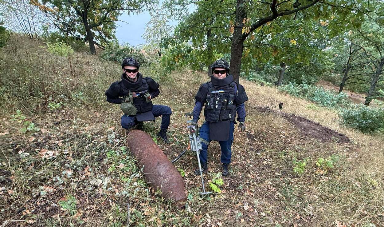 У лісі під Харковом знайшли 250-кілограмову авіабомбу часів Другої світової (фото)