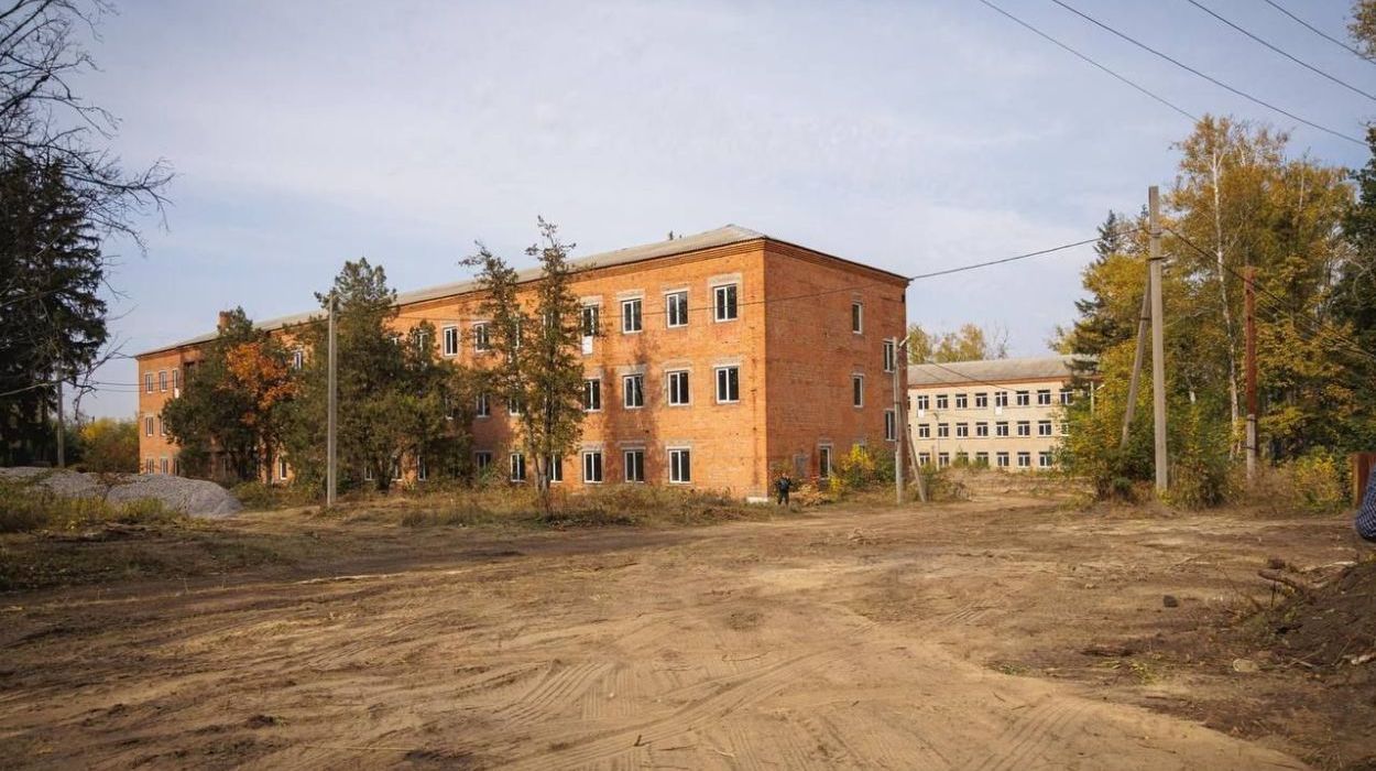 70 квартир для ВПЛ: в Харьковской области школу-интернат переделывают в жилье