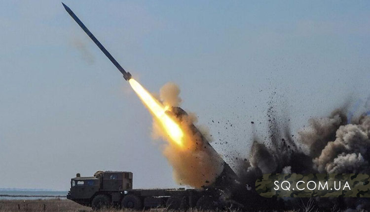 Россияне ударили ракетой по машине с людьми в Харьковской области