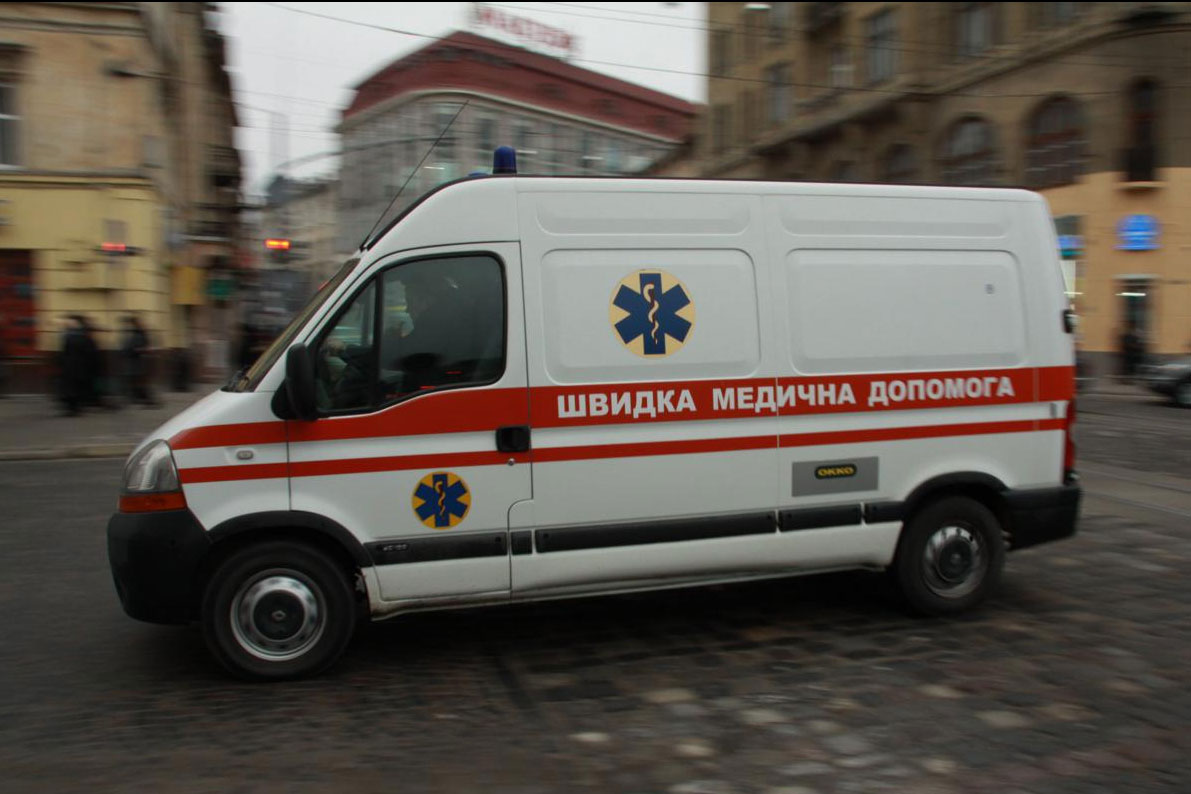 В госпиталь снова привезли бойцов
