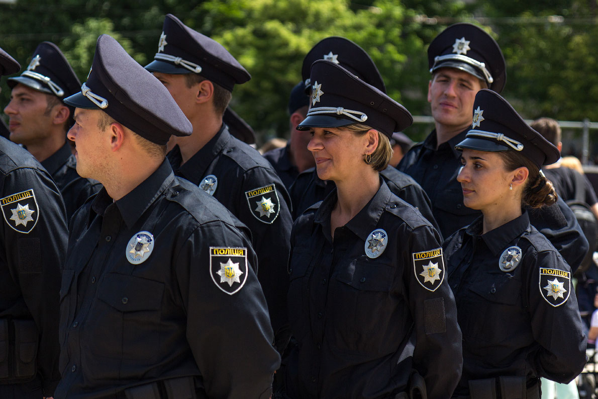 В Изюме процветает вандализм при попустительстве полиции - мэр